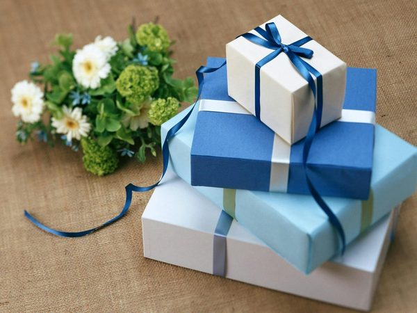 Emballer ses cadeaux de Noël : guide créatif, écologique et tendance